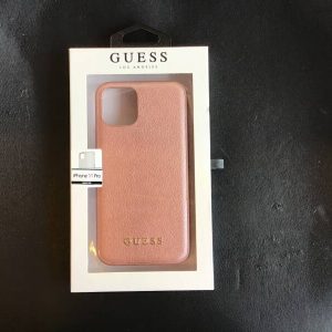 Guess - iPhone 11 pro - Backcase - roze